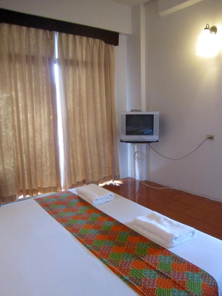 Rome Place Hotel Phuket Εξωτερικό φωτογραφία