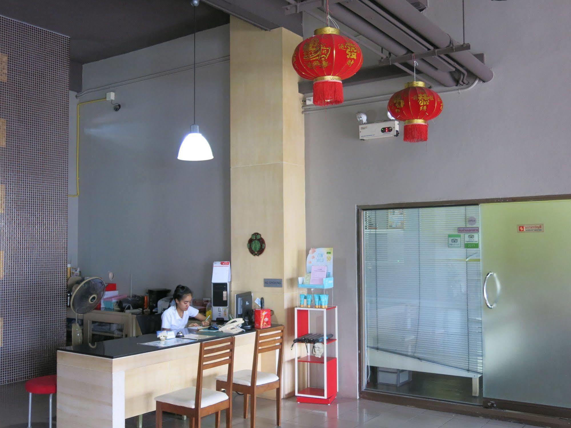 Rome Place Hotel Phuket Εξωτερικό φωτογραφία