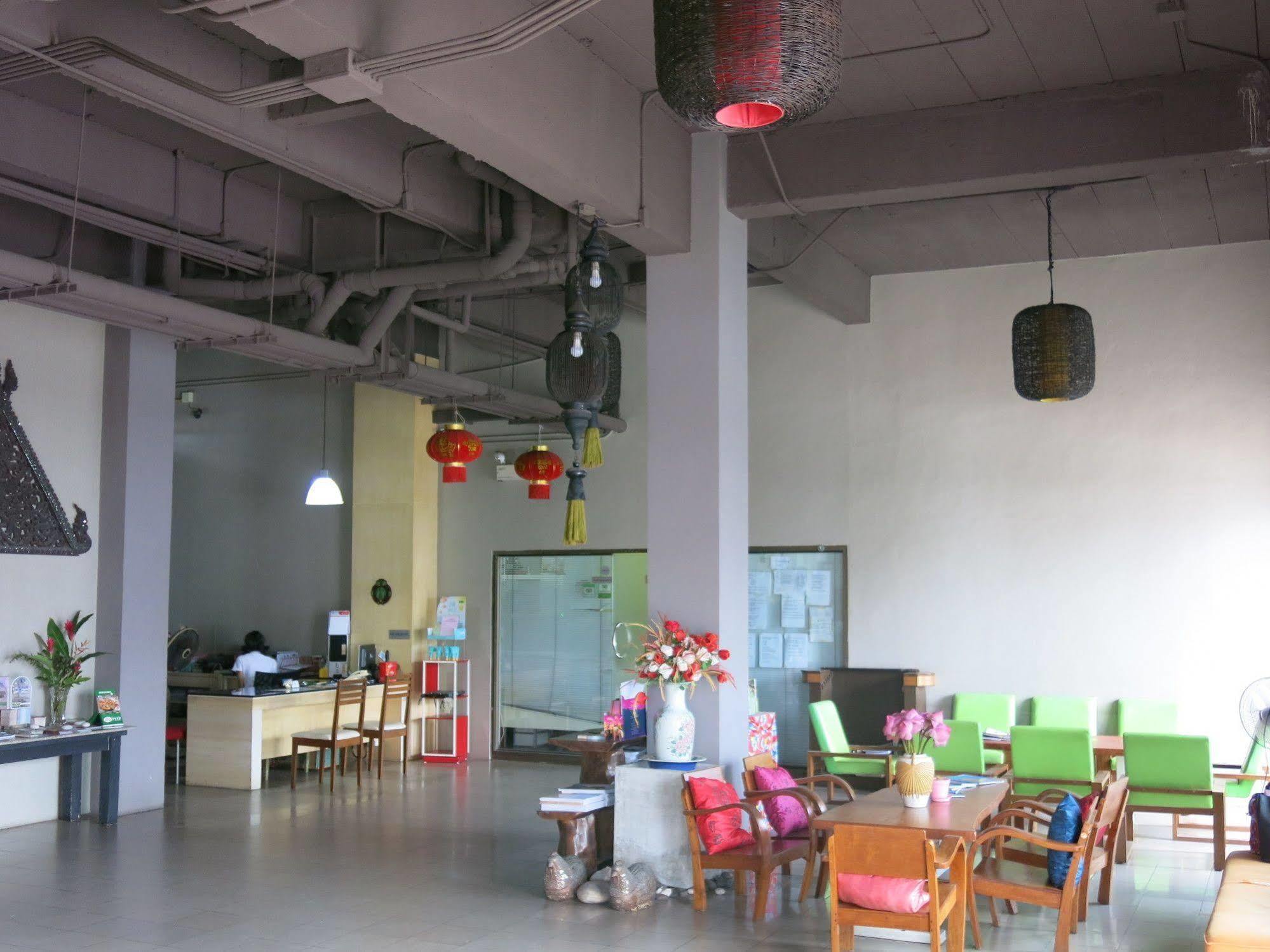 Rome Place Hotel Phuket Εξωτερικό φωτογραφία