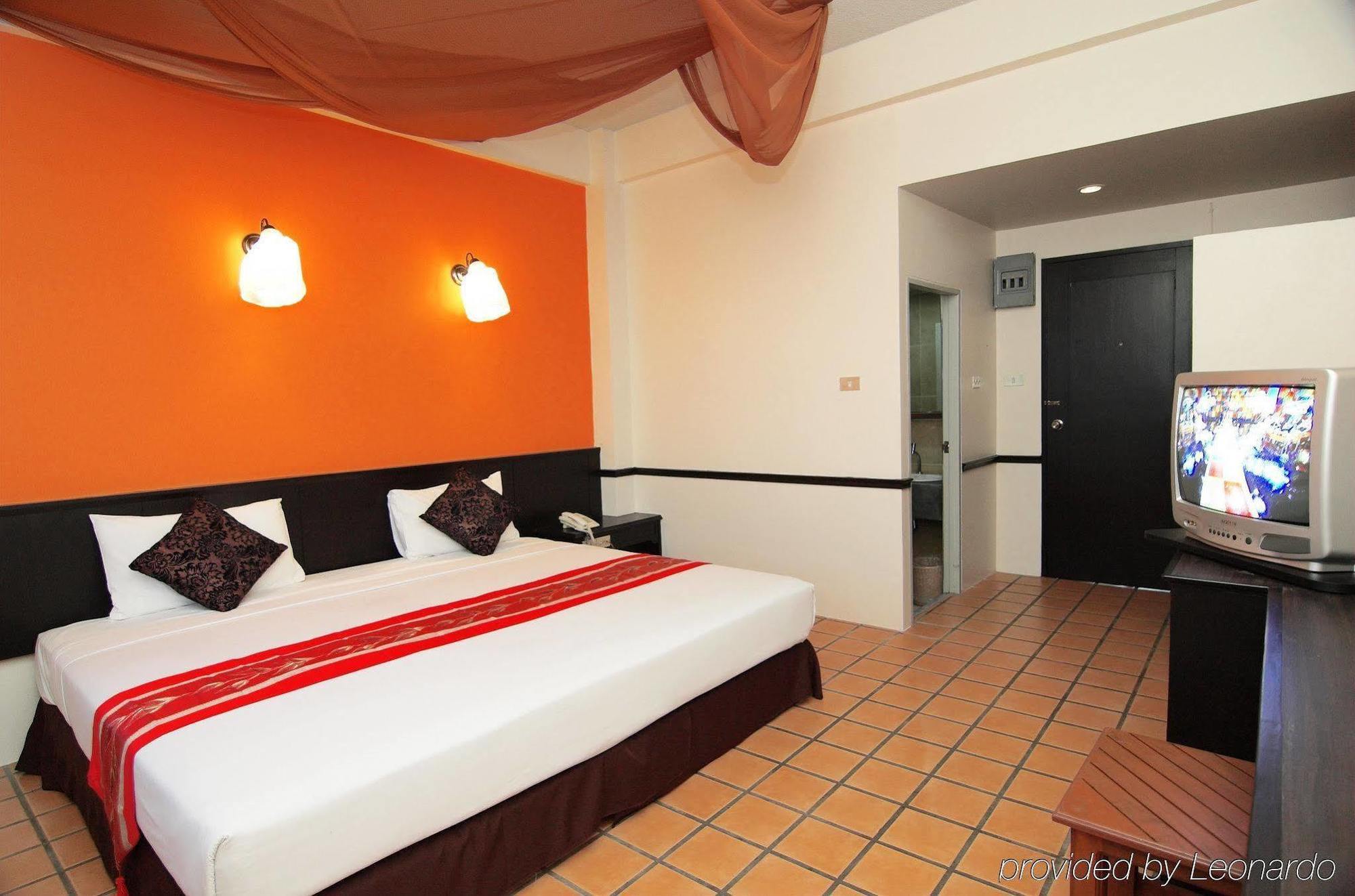 Rome Place Hotel Phuket Εξωτερικό φωτογραφία