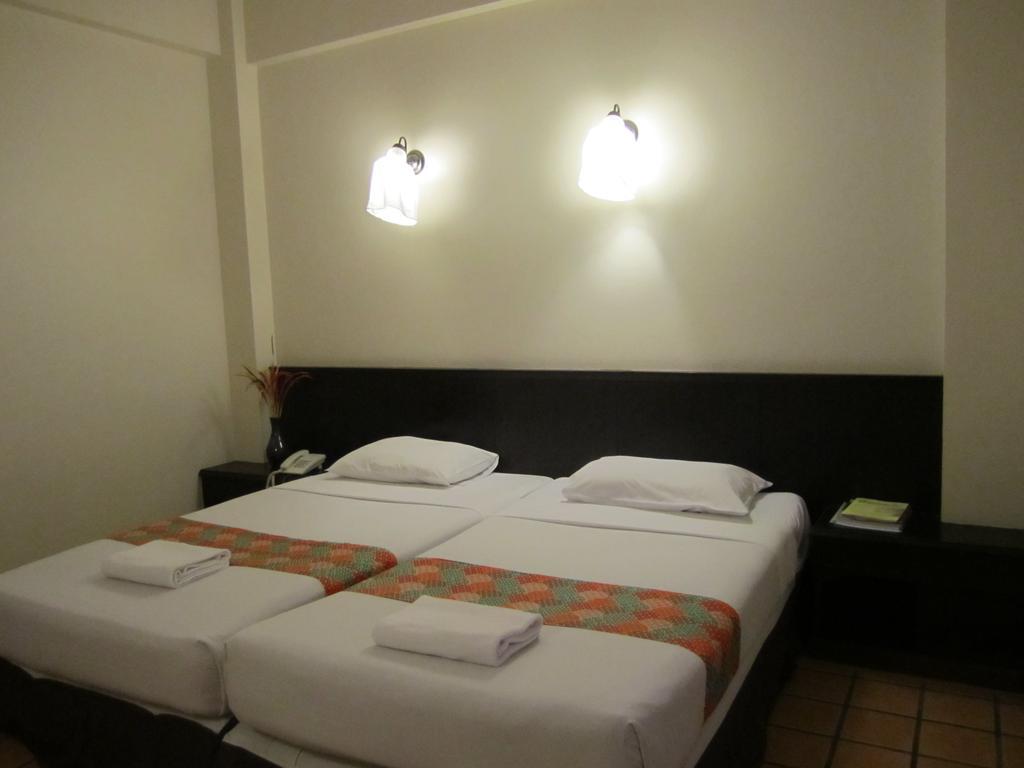 Rome Place Hotel Phuket Εξωτερικό φωτογραφία