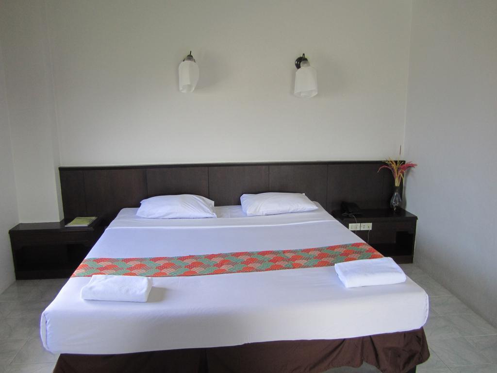 Rome Place Hotel Phuket Εξωτερικό φωτογραφία