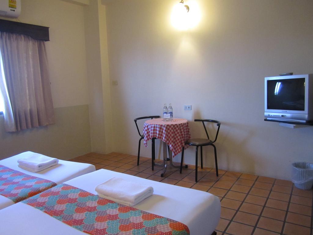 Rome Place Hotel Phuket Εξωτερικό φωτογραφία