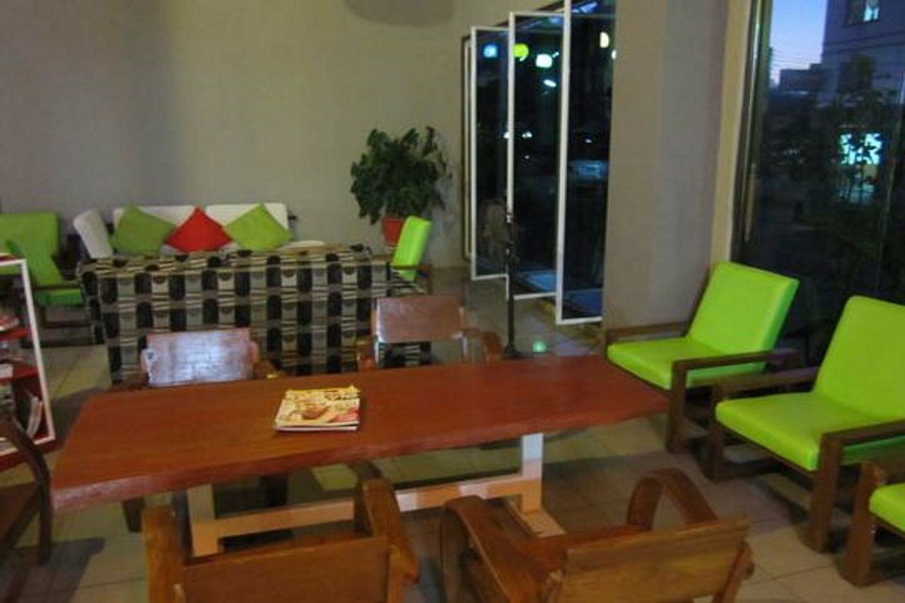 Rome Place Hotel Phuket Εξωτερικό φωτογραφία